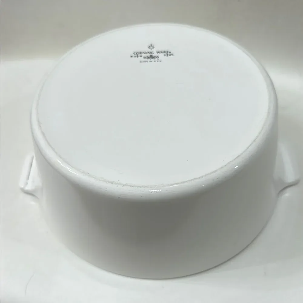 Corningware White Ceramic Bakeware Serving 2 1/2 Quart 8 1/2 Round 3 1/2  In Ta